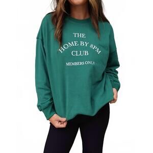 NEW GILLI embroidered homebody crewneck sweatshirt in green